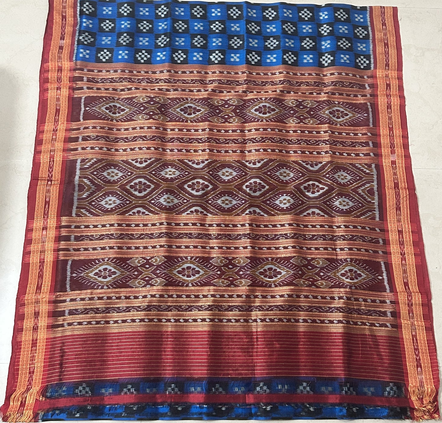 Buy World Famous Indian Ikkat Silk Saree from Khandua handloom village of Odisha
