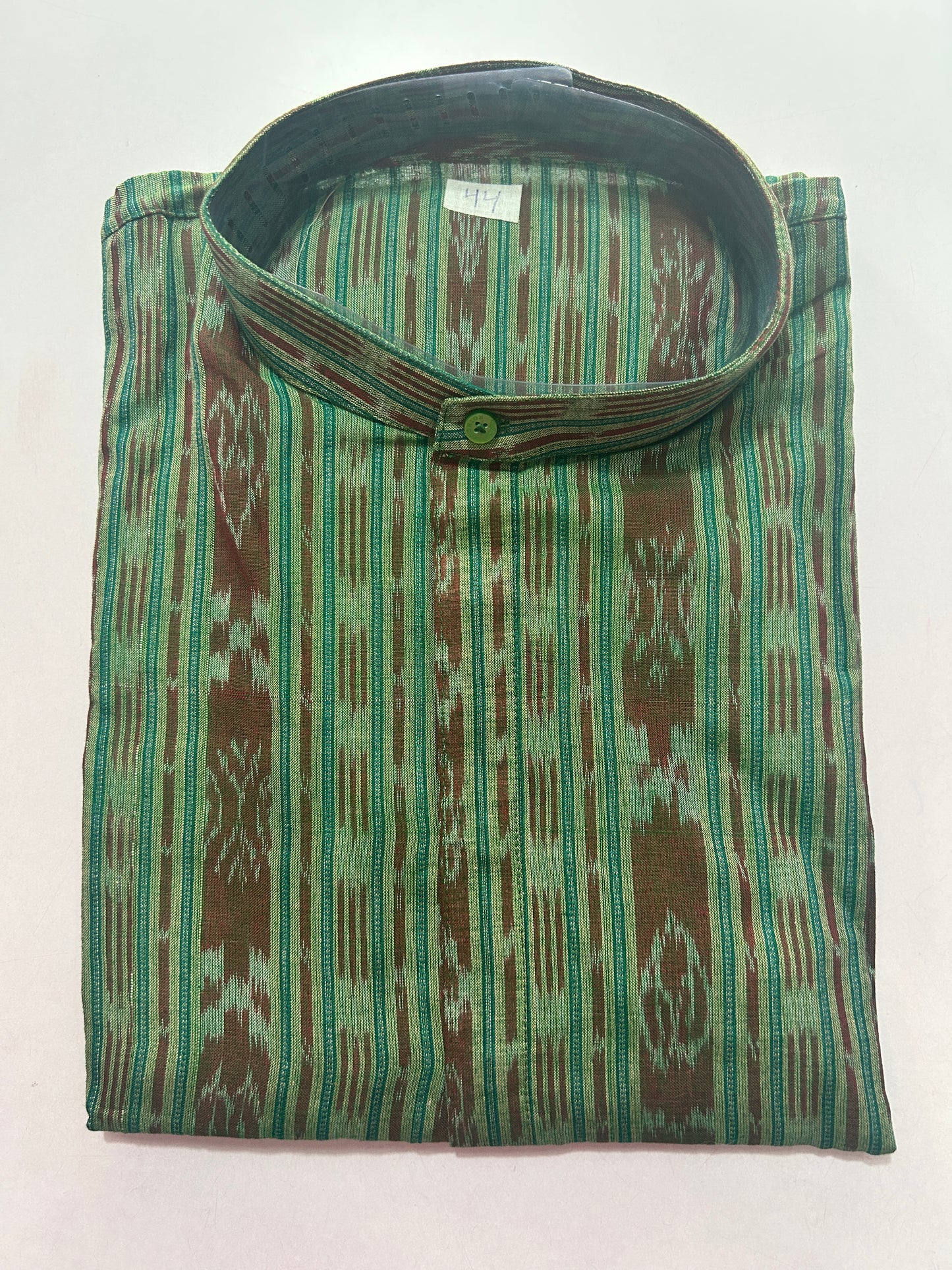 Buy Our men's cotton kurtas which showcase an exquisite blend of odisha handloom traditional elegance and contemporary style