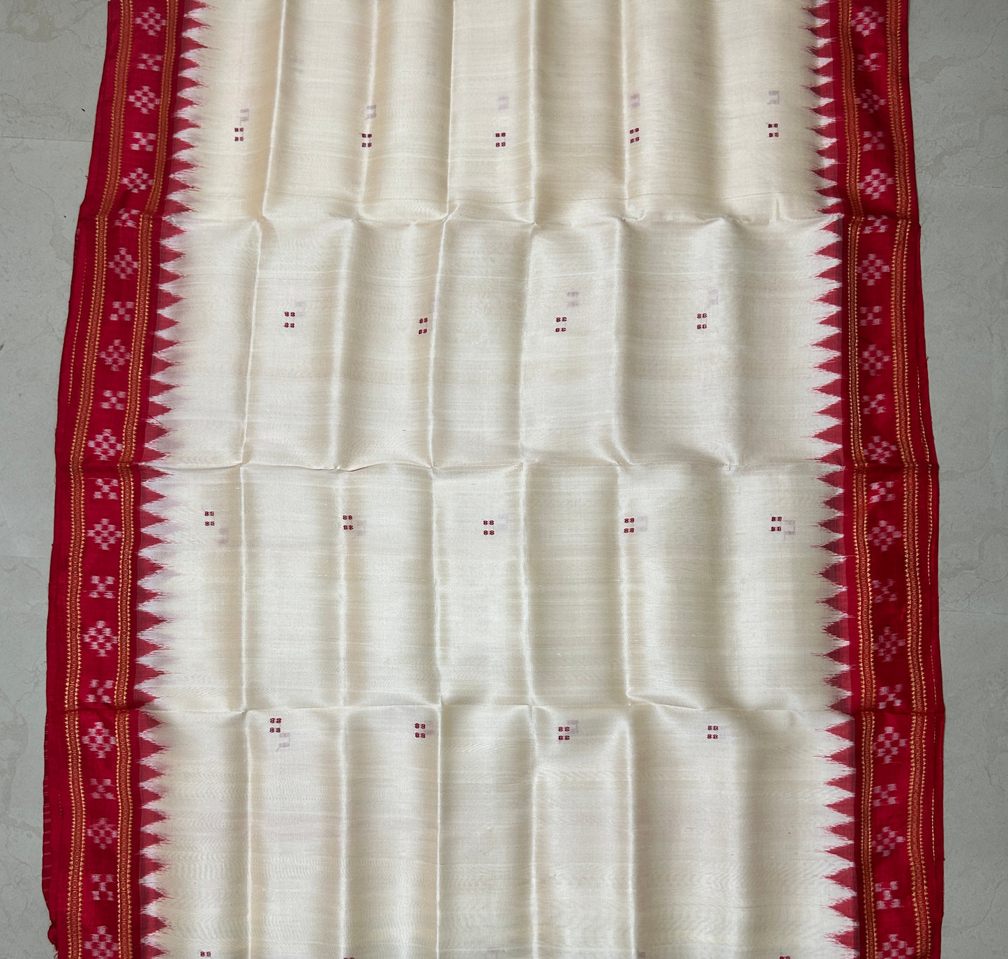 Buy Nuapatna Ikat handloom Pure Mulberry silk thread bandha Buti Pasapalli Odisha Saree