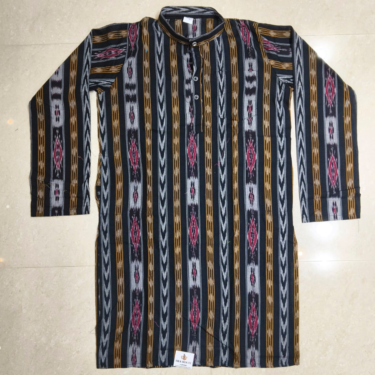 Buy Odisha men's kurta online with a handloom collection of cotton designs at affordable cost