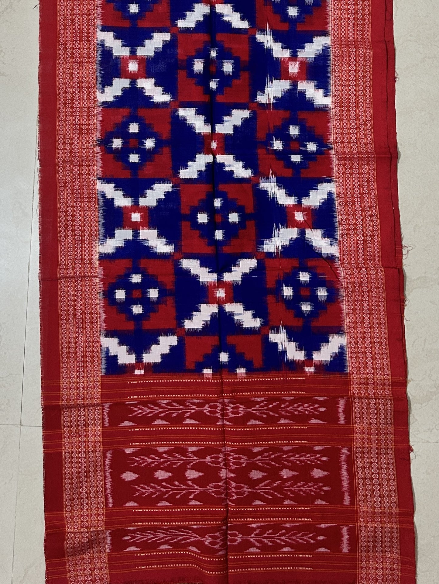 Odisha Handloom Ikat geomatric pattern sambalpuri Stole for Casual Wear