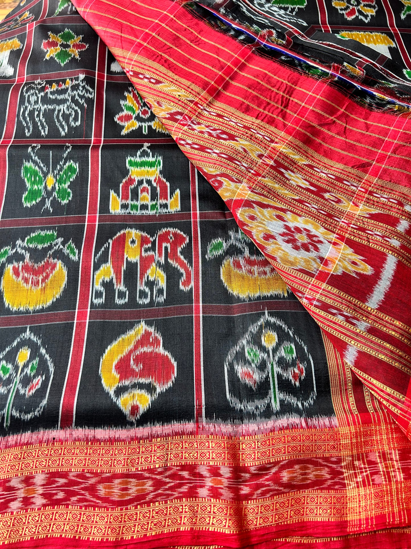 Odisha Handloom Ikkat silk Khandua Pata Nabakothi design Saree from Nuapatna