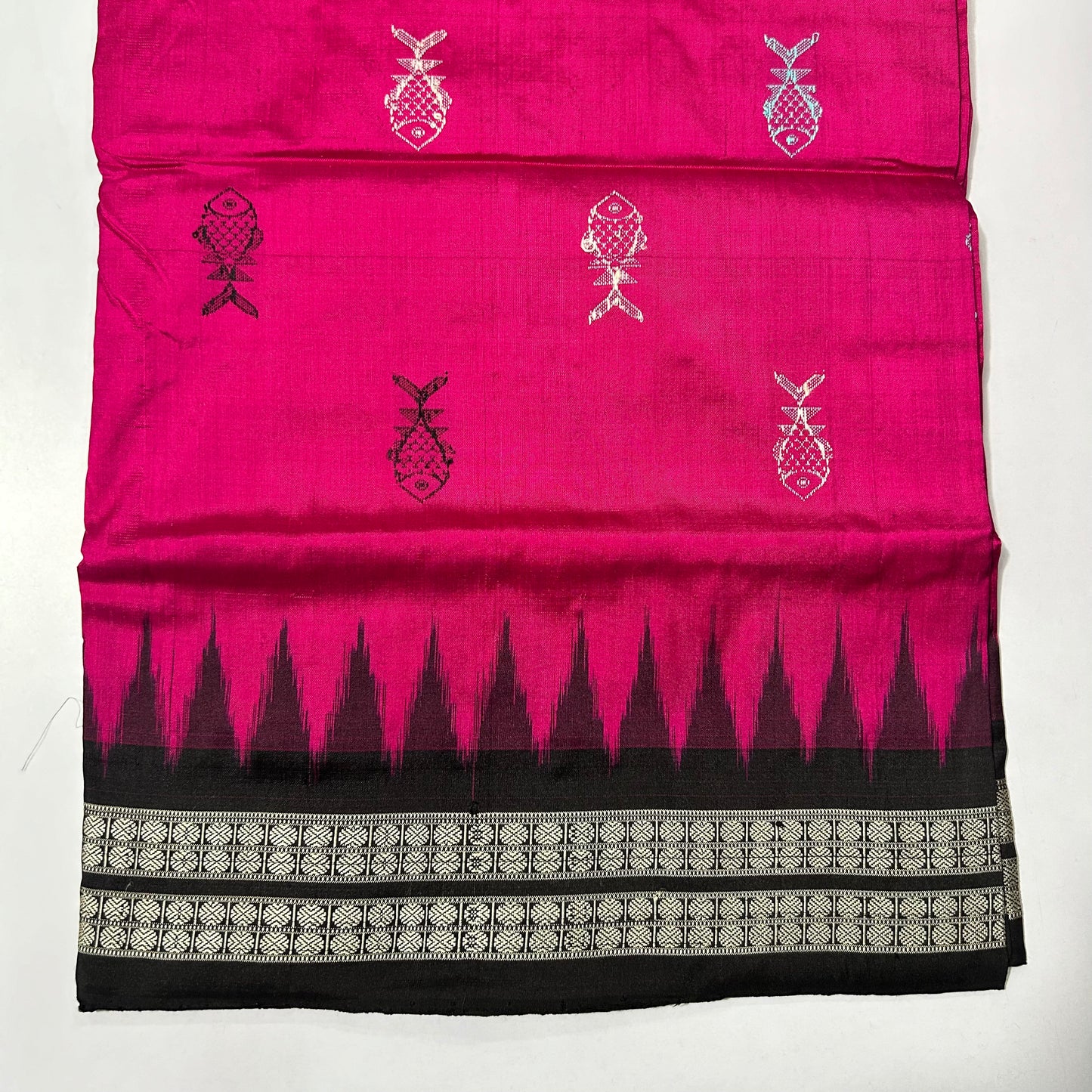 Buy Odisha Handloom Sambalpuri Bomkai Fish motifs design Pure Traditional Silk Saree