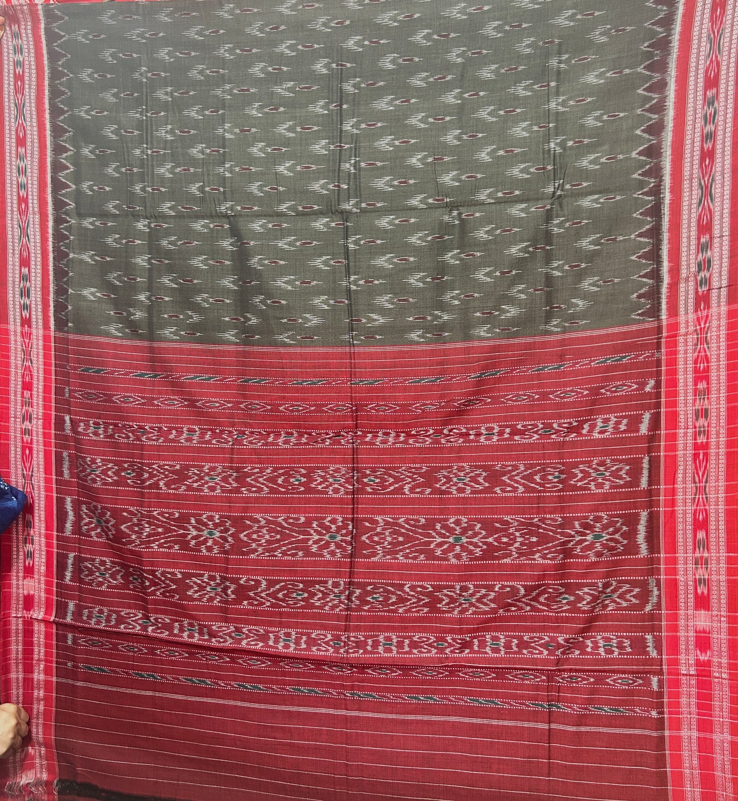 Pure Cotton Maniabandha Bandha Ikkat Saree design from best weavers: Odisha Handloom