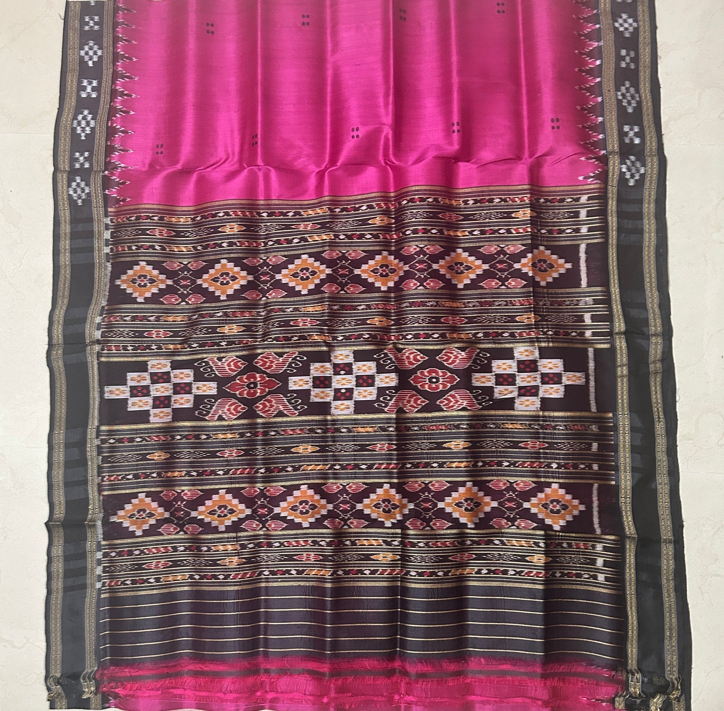 Odisha Handloom Khandua Silk Pasapalli Border Pata Saree from Nuapatna