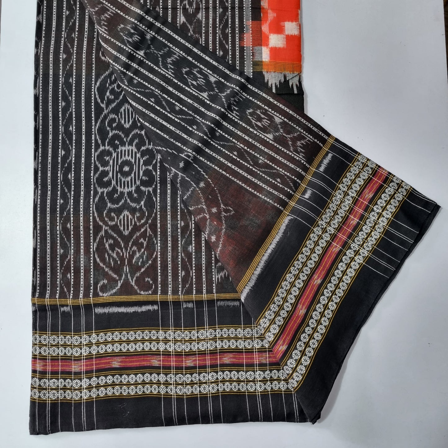 Odisha handloom Sambalpuri Bandha Pasapalli Design Exclusive Cotton Saree