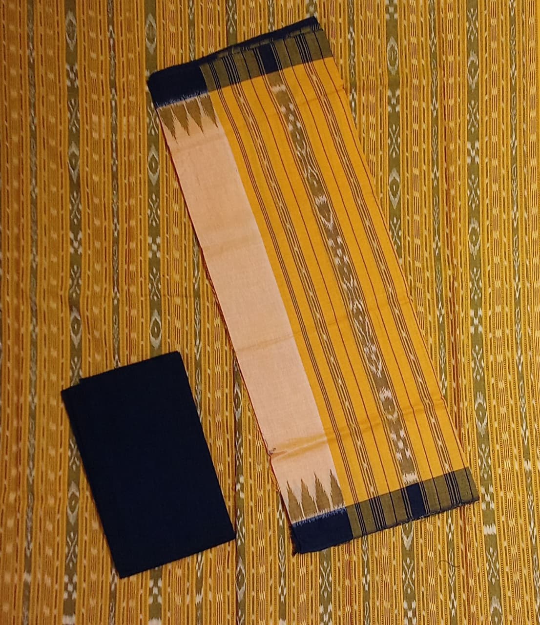 Odisha Handloom Red with Black Sambalpuri Unstitched Dress Material Set