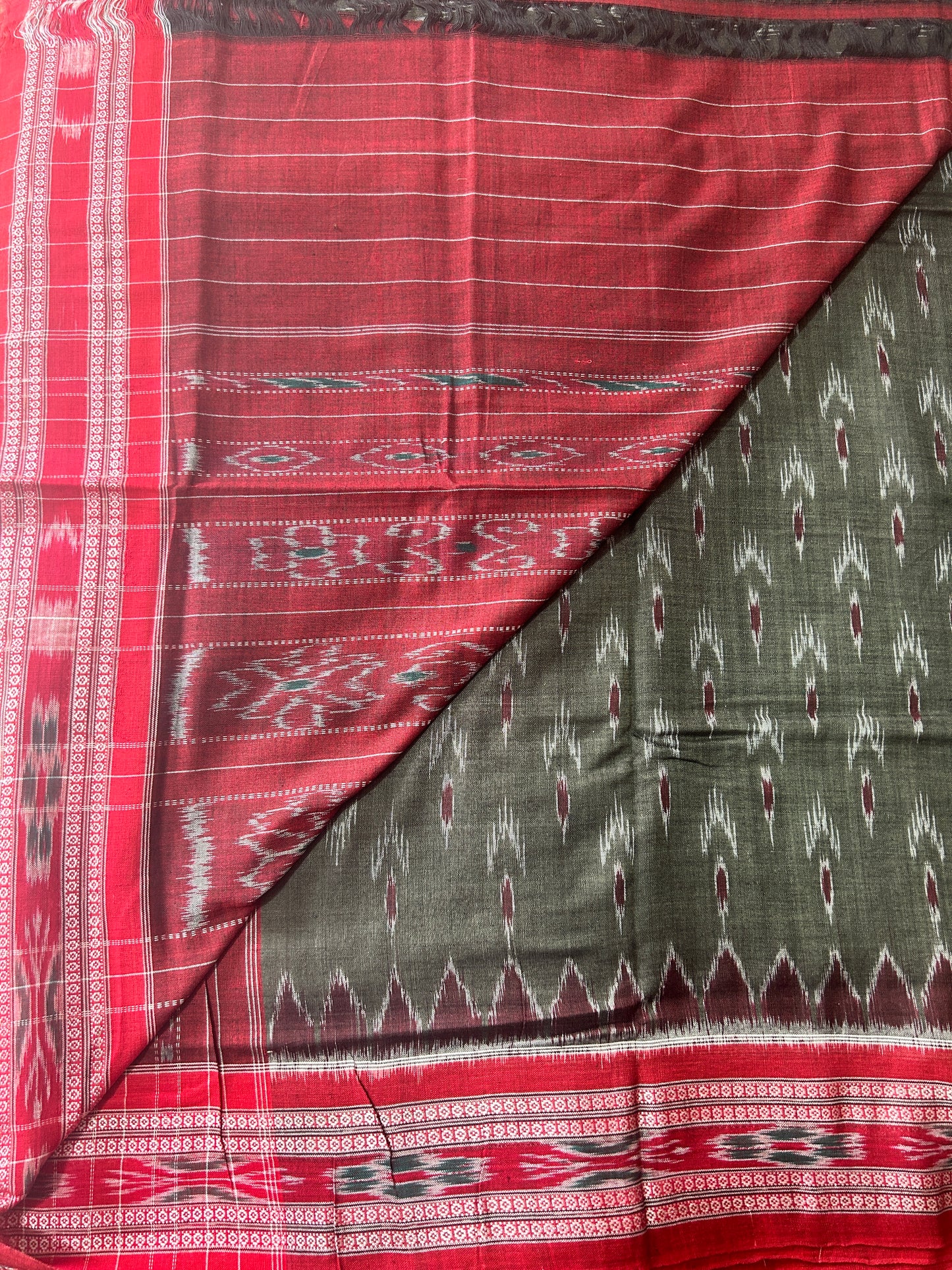 Pure Cotton Maniabandha Bandha Ikkat Saree design from best weavers: Odisha Handloom