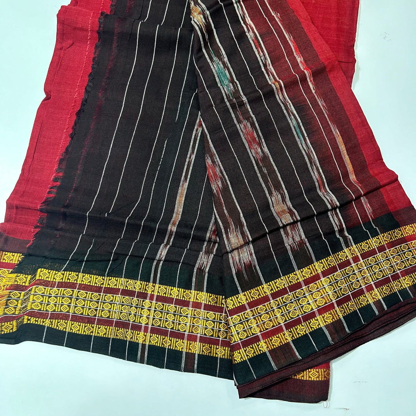 Odisha Handloom Ikat Low cost nuapatna cotton saree for gift shopping