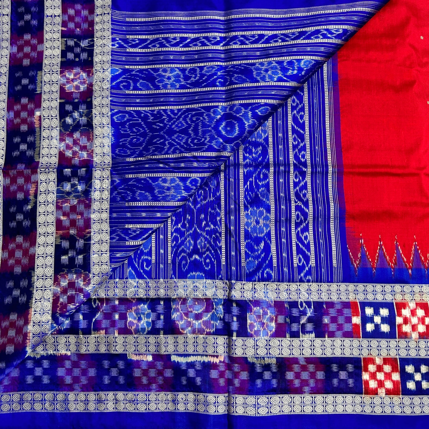 Buy authentic sambalpuri pasapalli ikat silk saree from sonepur with Silkmark | Odisha handloom