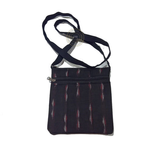 Eco-Friendly Handloom Shoulder Bag for Women, Perfect for Casual and Travel Use