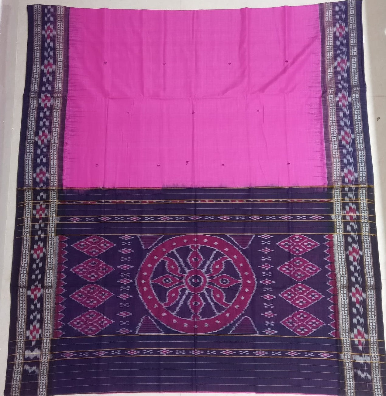 Buy Odisha Nuapatna Plain Pure Cotton Handloom Saree for gifting Mother in law